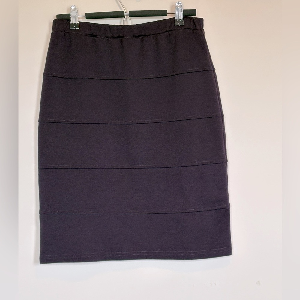Frankie & Missy purple jersey pencil skirt. Ladies size L
